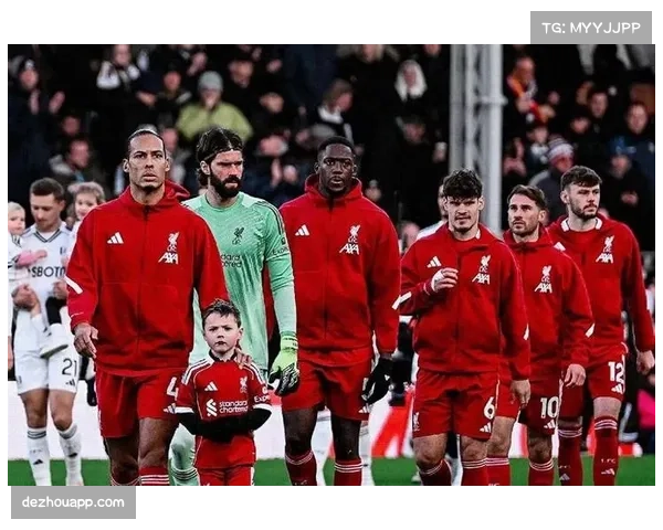 热刺维卡里奥后场大脚策动绝平,穆阿尼对抗范戴克展现支点作用